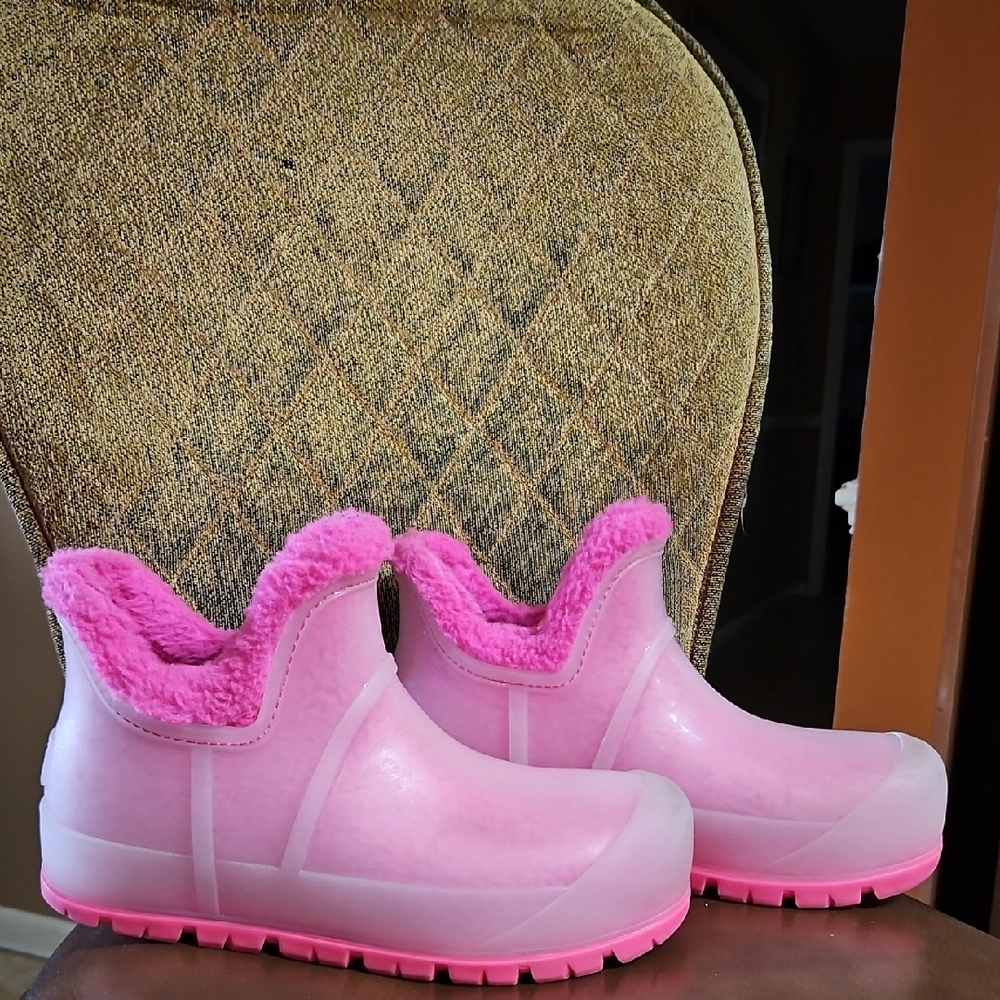 UGG Pink Fur-Lined Winter Boots